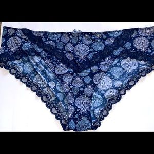 NEW Adore Me Bikini Panty 2X in Blue Snowflake pattern - MATCHING BRA IN CLOSET